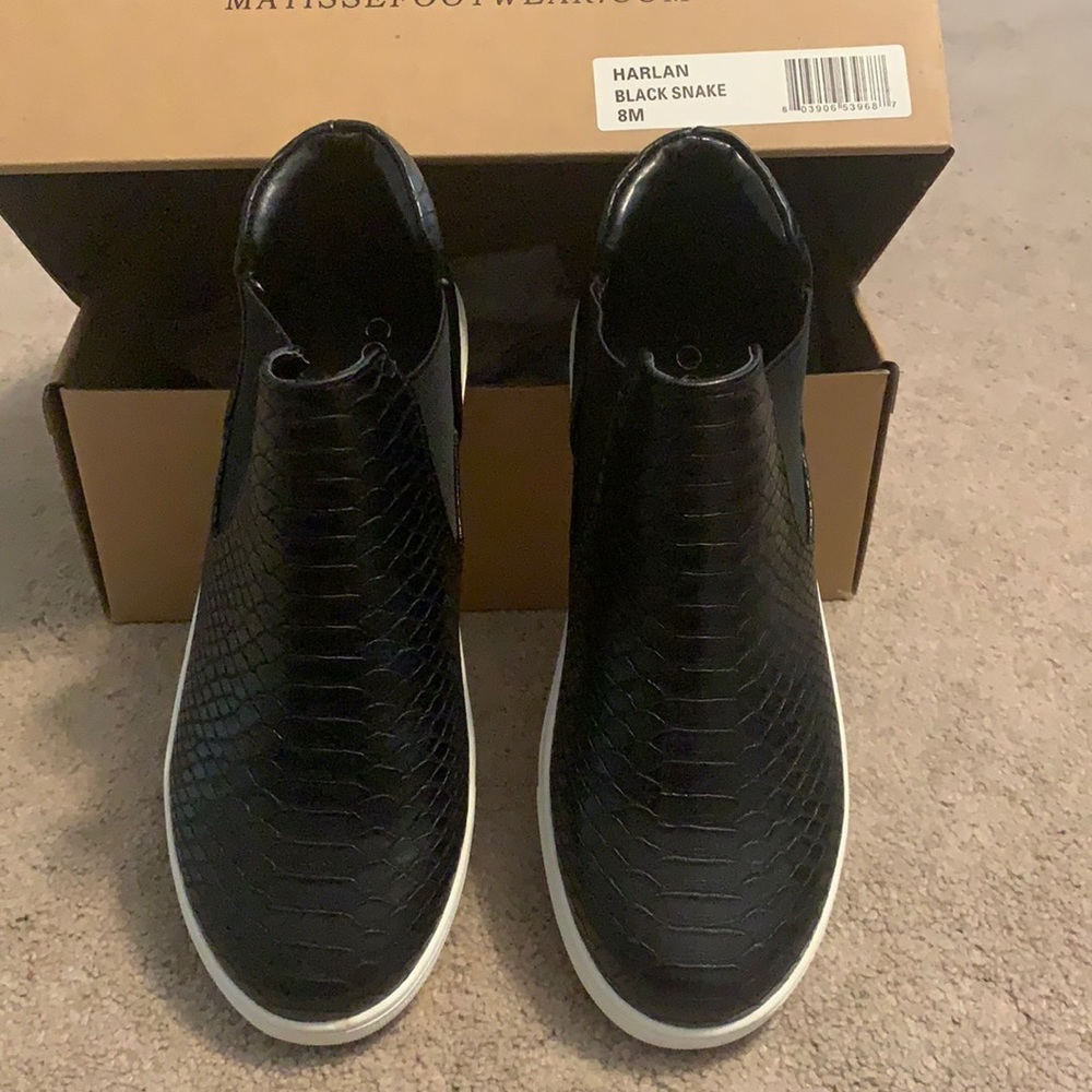 BRAND NEW💥 black leather sneaker slip on sneakers